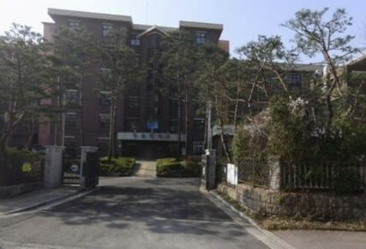 경기 성남시 분당구 금곡로 청솔중학교.