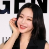 10살 연하와 결혼한 한예슬 “내 통장 바닥나” 하소연