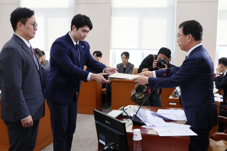 명태균·김영선 동행명령장 발부