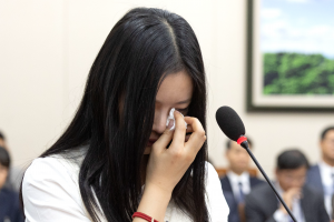 국감 출석한 뉴진스 하니 “회사서 저희 싫어한다는 확신”