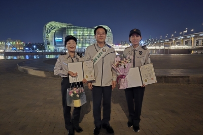 서울 자치경찰위원회, 우수 방범대원 2명에게 감사장 수여…“방범대원은 경찰의 훌륭한 파트너”