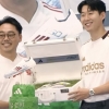 국감서 영어만 쓴 아디다스 대표… 손흥민엔 한국말 술술