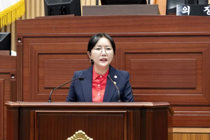 22일 개최된 제350회 임시회에서 5분 자유발언을 하는 정경민 의원. 경북도의회 제공