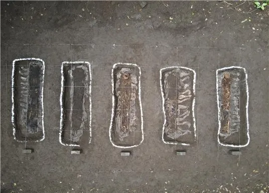 유해발굴 현장 모습. 제주도 제공