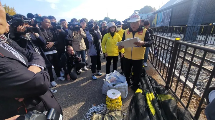 남북자가족모임 최성룡 대표가 기자회견문을 낭독하며 조속한 납북자 문제 해결을 남북 당국에 촉구하고 있다.