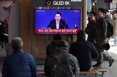 [속보] 윤 대통령 “김건희 라인은 부정적인 소리…국정 농단화 맞지 않아”