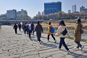 성동구, 건강 걷기 챌린지 운영…가을 명소 즐기며 건강도 챙겨요!