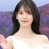 아이유 악플러, 중학교 동문이었다…180명 고소후 “선처 없어”