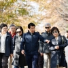 “벚꽃 유명한 송파 장지천, 서울 동남권 수변 명소로”[현장 행정]