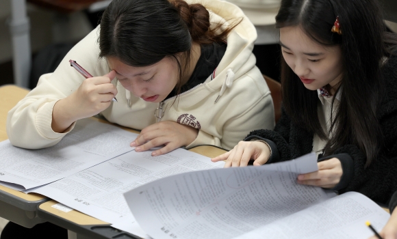 최다 N수생·평이한 수능…치열한 정시, 전략 어떻게 세울까