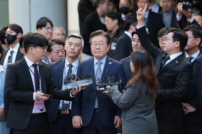 현실이 된 ‘이재명 사법리스크’…대권주자 리더십 유지할까