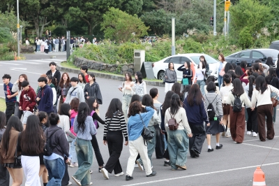 누군가는 돈 없어 못가는 수학여행…몰래 대신 내준 학부모 “뿌듯하면서도 씁쓸”