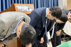 동료 뺨 때린 의원 경징계한 군산시의회 윤리특위 ‘무용론’ 확산