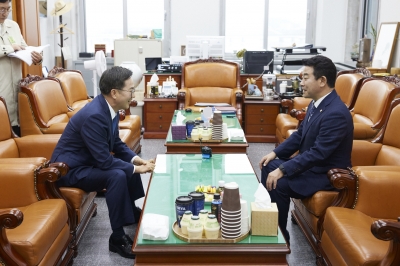 김동연 “검찰, 야당 대표에 대해 먼지 털이식 수사”