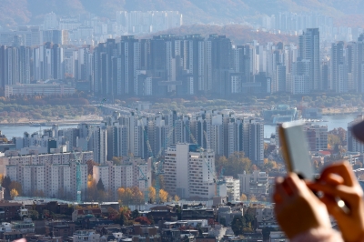 전국 아파트값 27주 만에 하락세…서울은 상승폭 유지