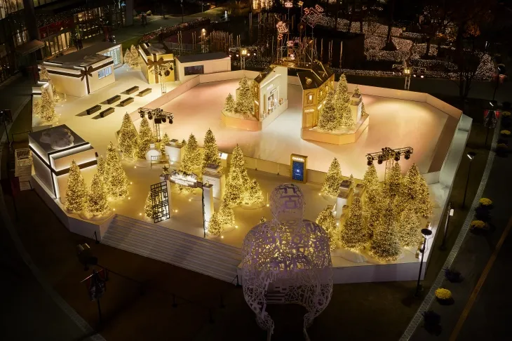 샤넬 윈터 테일 홀리데이 아이스링크