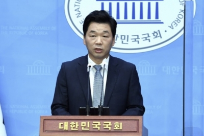 ‘동성 남성 강제추행’ 혐의 김병관 전 의원 2심도 징역형 집유