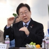 이재명, 포항 죽도시장 찾아 “지역화폐 효율 뛰어난데 정부가 안 하려 해”