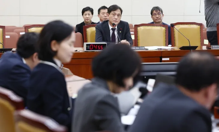 과방위 전체회의 출석한 김태규 직무대행