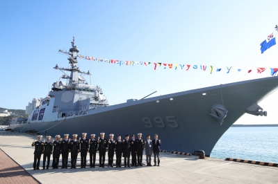 해군 최신예 이지스구축함 ‘정조대왕함’ 부산서 취역