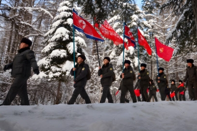 [포토] 北 청년학생 ‘백두산 혁명전적지’ 답사행군