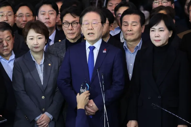 비상계엄해제요구안 가결 후 발언하는 이재명 대표