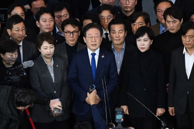 이재명 “尹, 2차 계엄 할 수도…국민 생명 갖다 바칠 것”