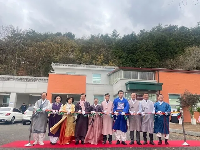 전남 보성군에 전국 다섯번째로 문을 연 ‘한복문화 창작소’ 개소식 모습