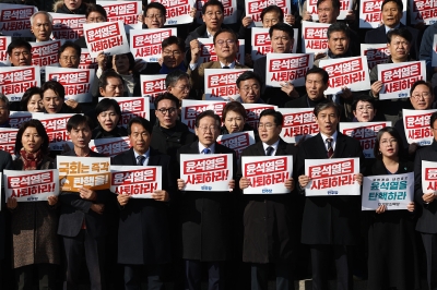 [속보] 野6당, 尹 탄핵소추안 국회 제출…6~7일 표결 계획