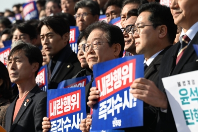 [속보] 이재명 “계엄군, 10여명 체포하러 국회 와…김민석·정청래도”