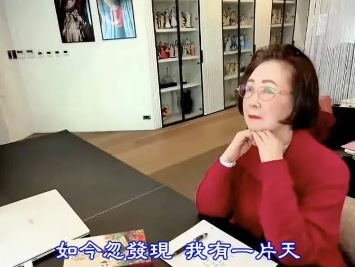 중국 드라마 ‘황제의 딸’의 원작 소설을 쓴 대만 작가 충야오가 4일 향년 84세로 세상을 떠났다. 사진 대만 자유시보 캡쳐