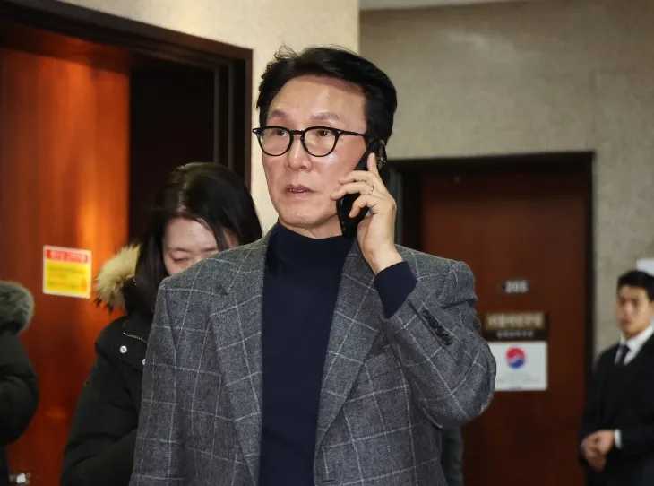 최고위원회의 마친 김민석 최고위원