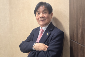 “모국어의 혼불로 쓴 시를 아버지께…”