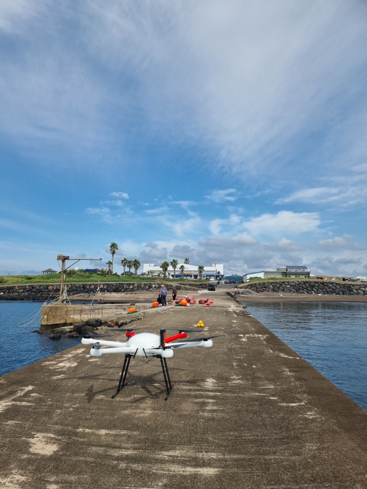 해녀망사리 드론 배송. 제주도 제공