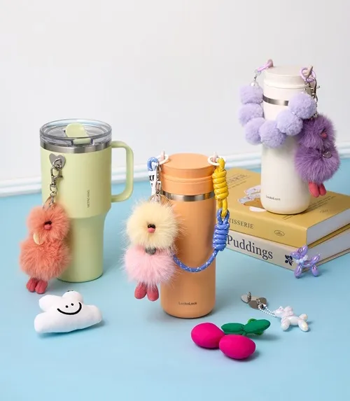 ‘코지모지 미니버드 키링’ 등이 달린 메트로 텀블러 제품들. 락앤락 제공