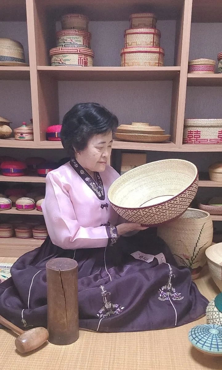 국가무형유산 완초장 보유자 유선옥 씨 국가유산청 제공