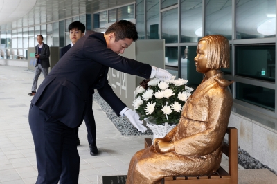 김진경 의장, ‘도의회 평화의 소녀상’ 건립 6주년 추모···“피해자 명예 회복 최선”