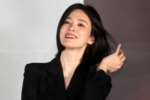 영화 ‘검은수녀들’의 송혜교