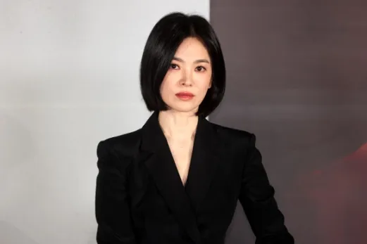 영화 ‘검은수녀들’의 송혜교