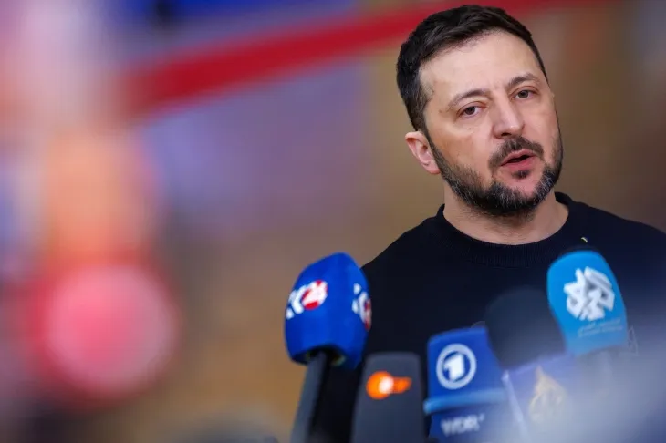 볼로디미르 젤렌스키 우크라이나 대통령이 19일(현지시간) 벨기에 브뤼셀에서 열린 EU 정상회의 참석 후 기자회견을 열고 있다. 2024.12.19 브뤼셀 EPA 연합뉴스