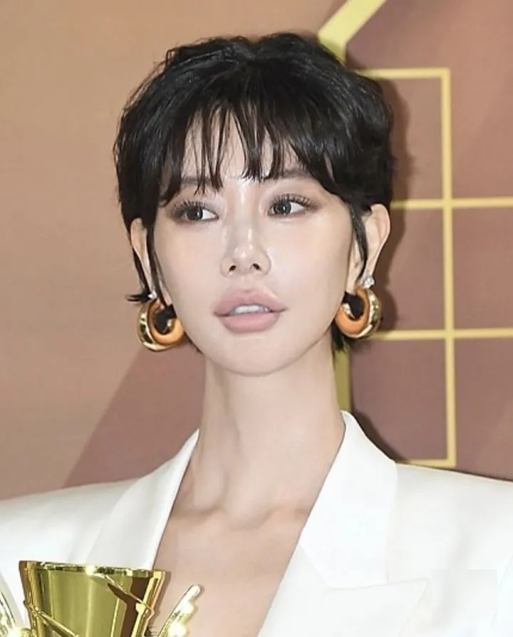 클라라. 클라라 인스타그램 캡처