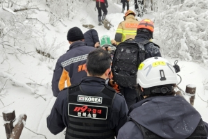 무주 덕유산 등반하던 50대 쓰러져 숨져