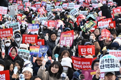 4·19혁명 이후 첫 국회 감사문 “스스로 역사의 빛 된 국민께 경의” [전문]