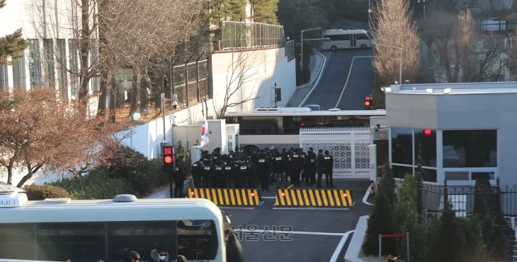 공수처, 한남동 관저 진입