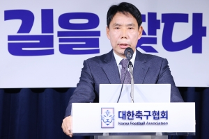 신문선 “축구협회 3류 만든 ‘축잘못’ 정몽규 사퇴하라”