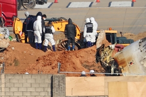 무안공항 사고조사위에 국토부 전현직… ‘셀프조사’ 논란