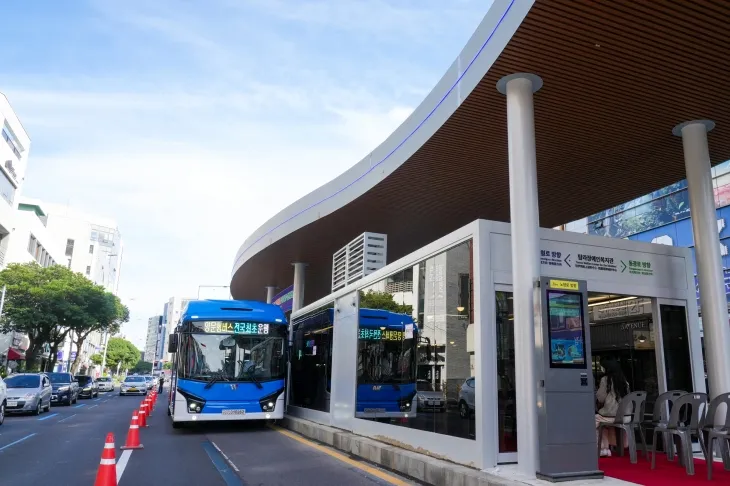 간선급행버스체계(BRT)체험용 섬식정류장. 제주도 제공