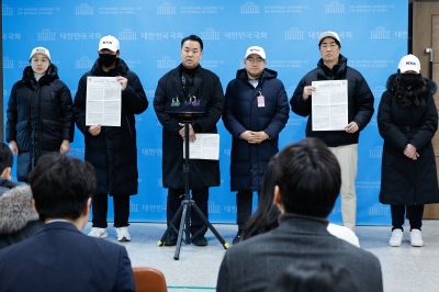 “정치깡패 ‘백골단’이 21세기에…” 경악한 野, 김민전 입장은