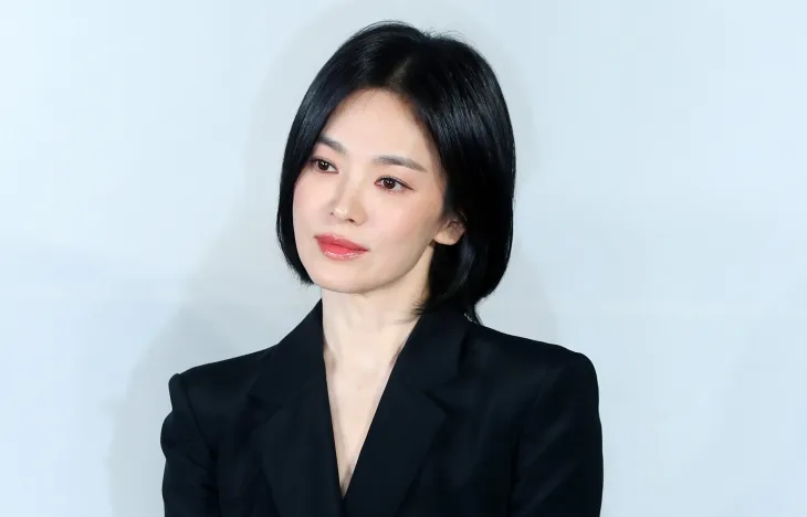 검은 수녀들의 송혜교