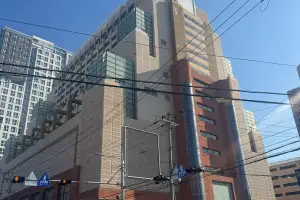 문 닫은 ‘롯데백화점 마산점’ 최적 활용안은…경남지사 후보들 공약 대결